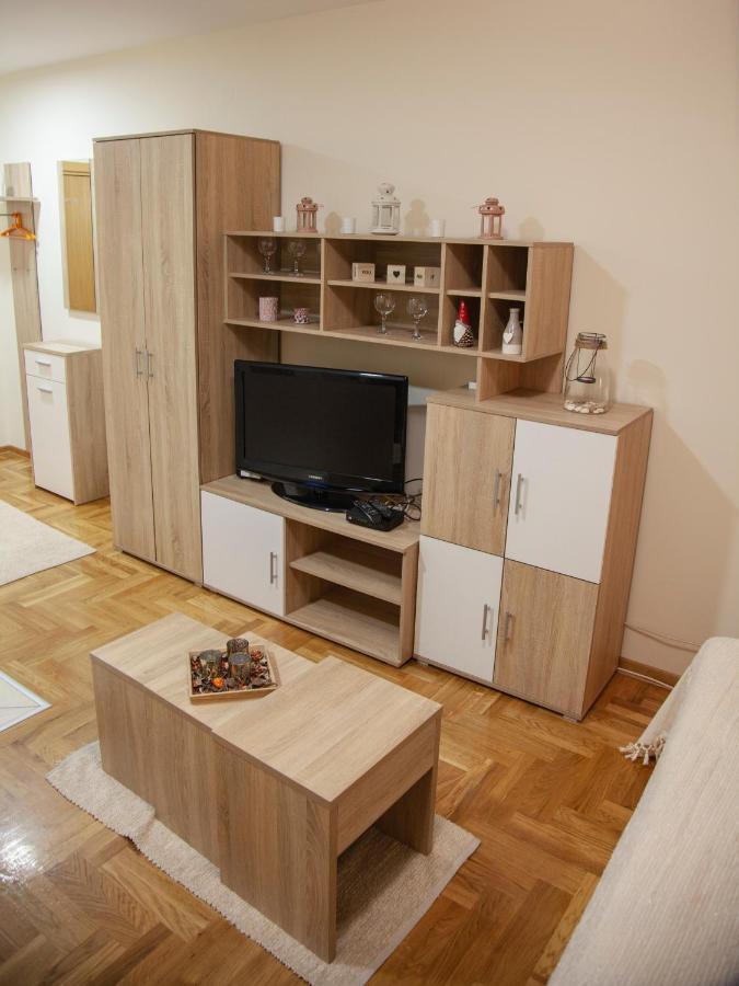 Apartment Vas Raj Novi Sad Extérieur photo